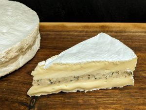 Brie de la Maison de la Truffle